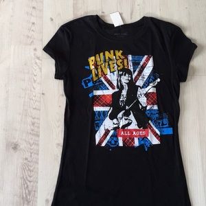 Wet seal tee shirt size M